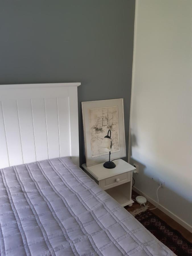 The Cottage Badelunda Västerås Екстериор снимка